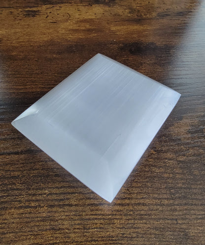 Selenite Charging Plate